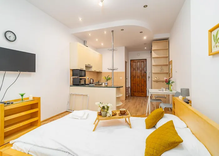 Piasek - Old Town Nearby - By Rentujemy *