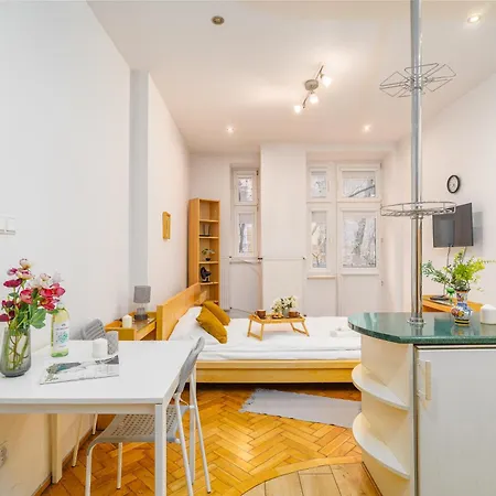 Apartamento Piasek - Old Town Nearby - By Rentujemy Cracóvia